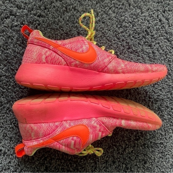 NIKE Sneakers Youth Size 6 Pink Orange Neon Running - Picture 3 of 10